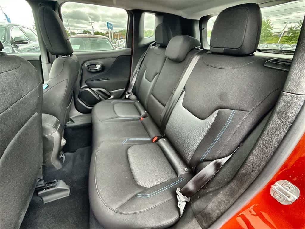 Thumbnail: 2021 Jeep Renegade - 19