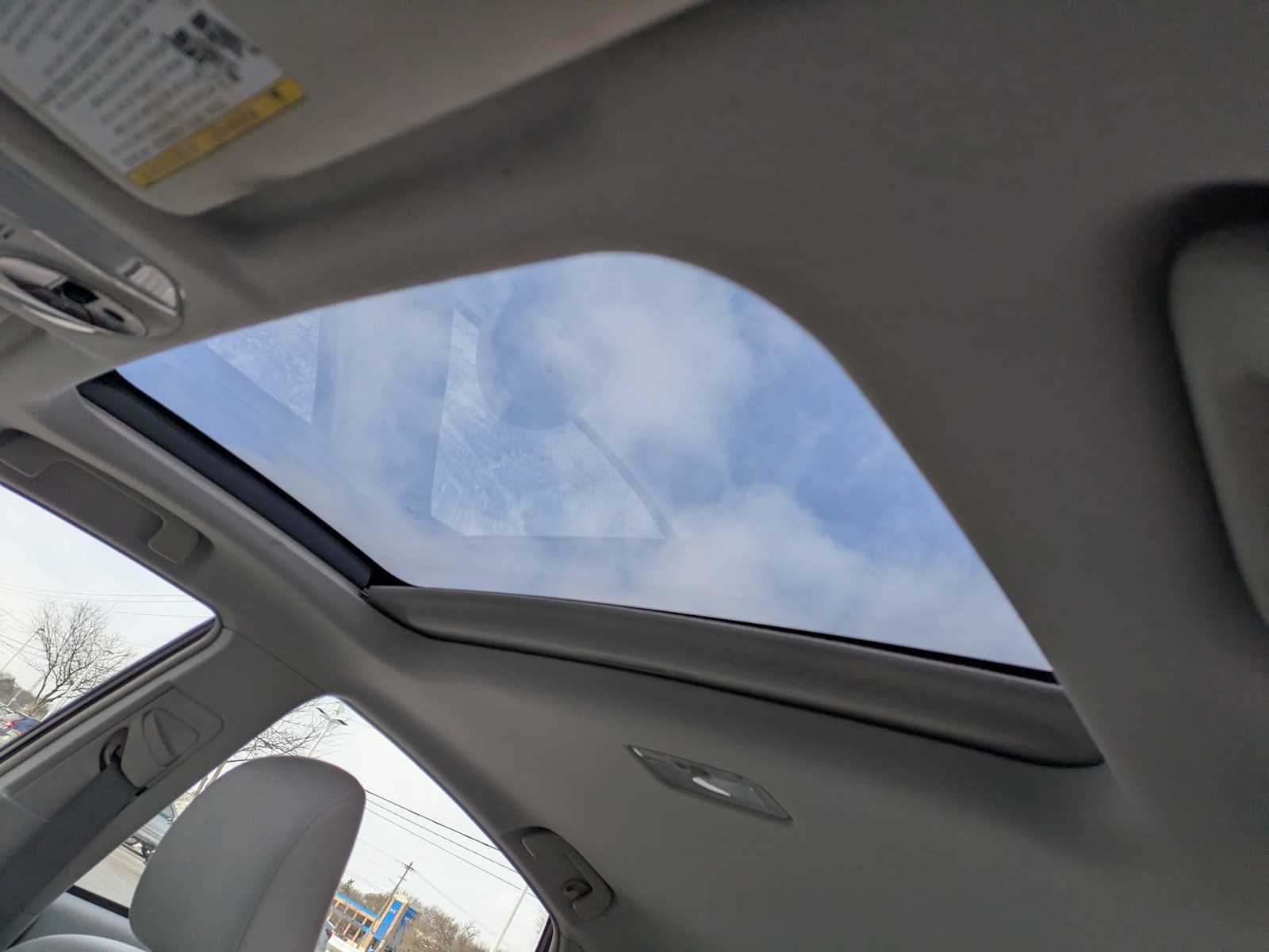 Thumbnail: 2014 Toyota Prius - 16