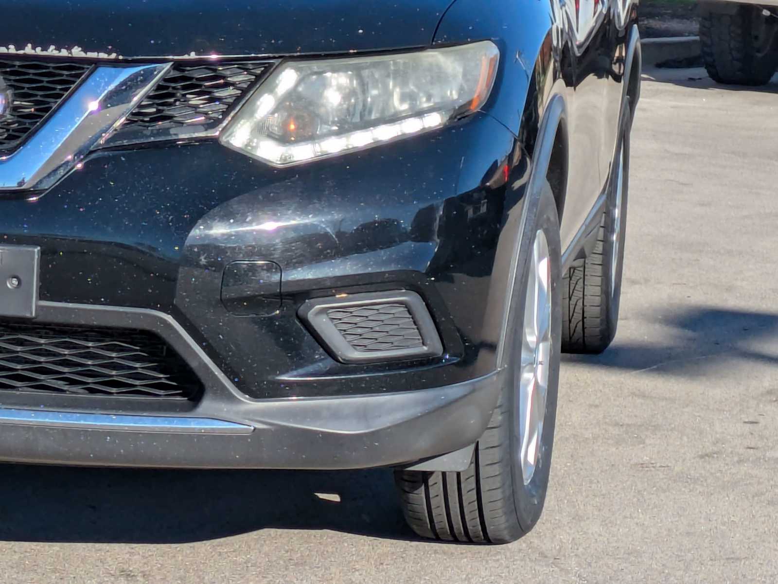 Thumbnail: 2015 Nissan Rogue - 10