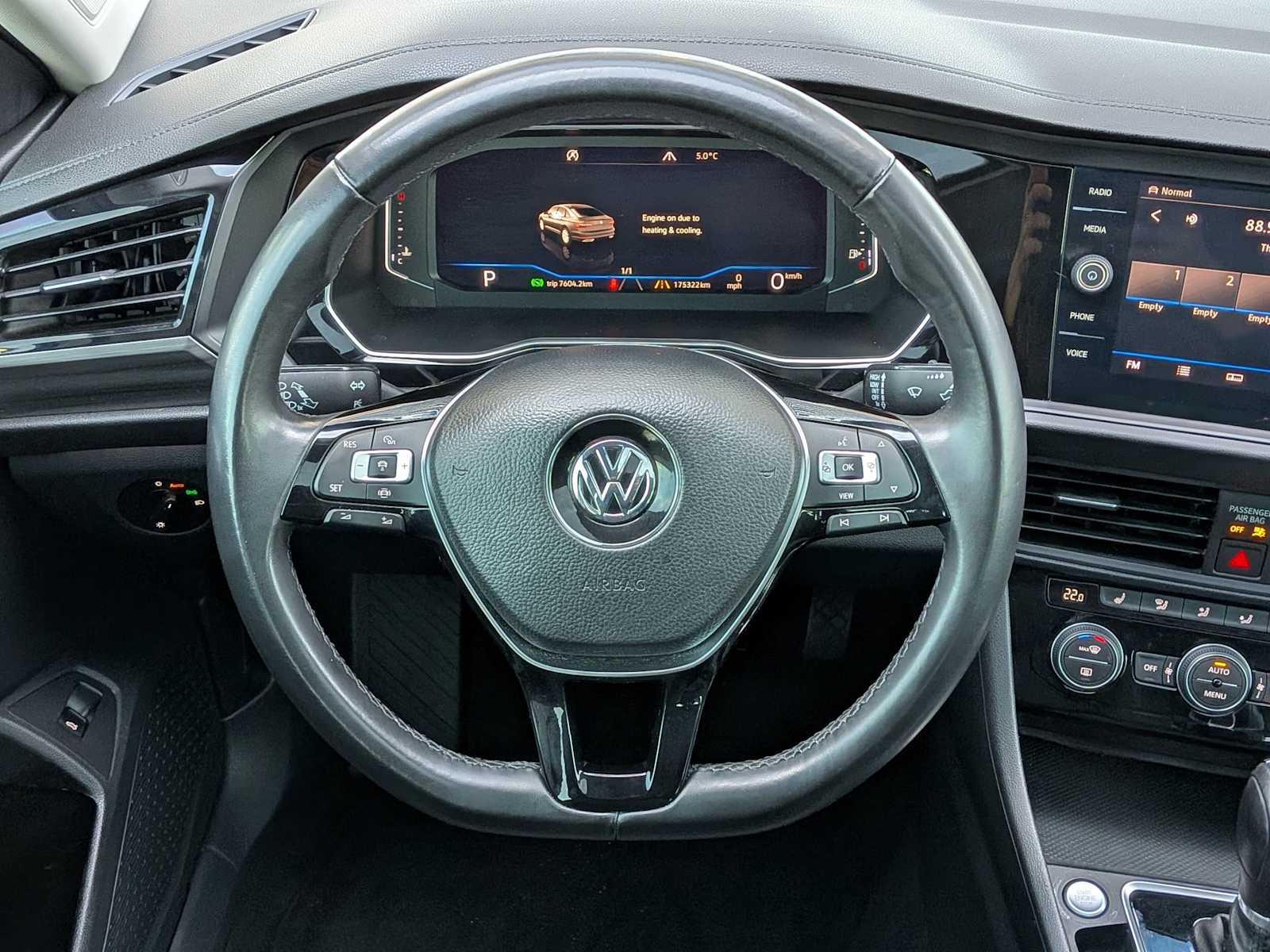 Thumbnail: 2019 Volkswagen Jetta - 22