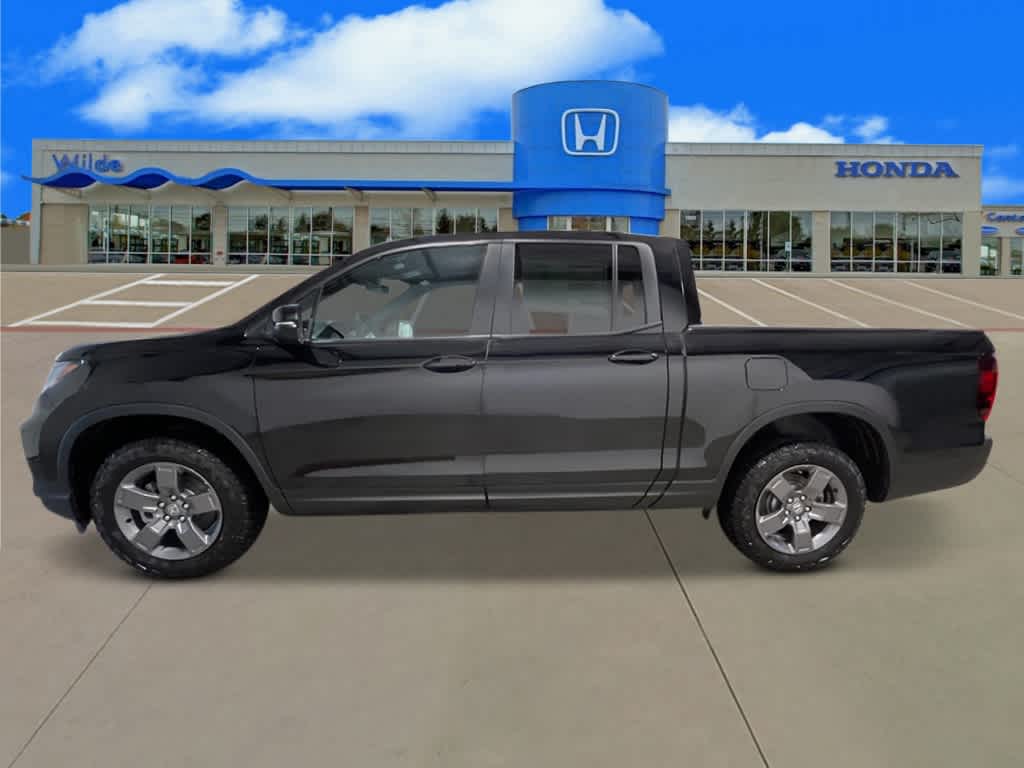 2025 Honda Ridgeline TrailSport photo 2