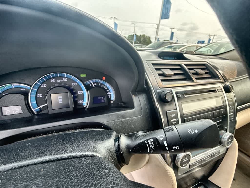 Thumbnail: 2012 Toyota Camry - 22