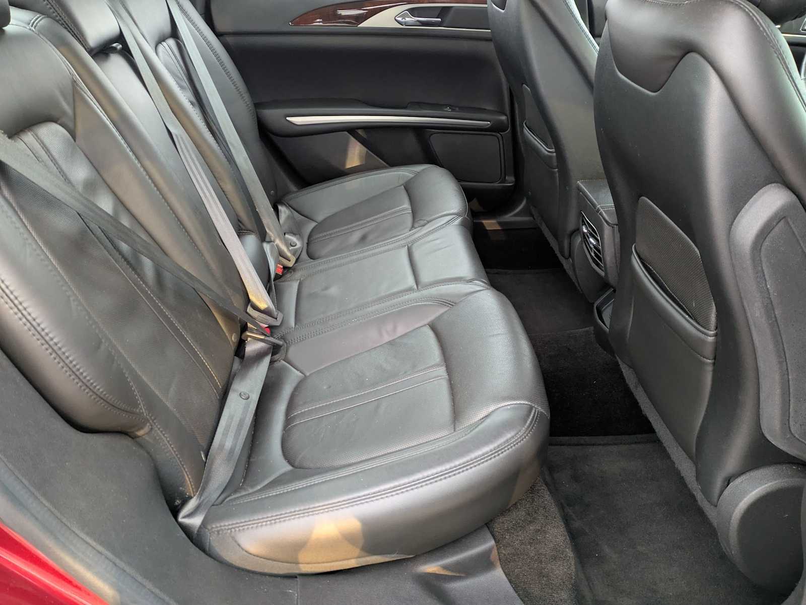 Thumbnail: 2014 Lincoln MKZ - 20