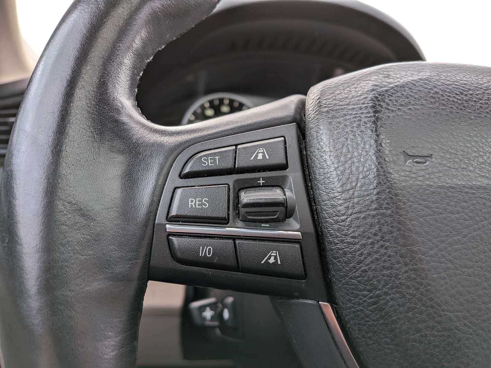 Thumbnail: 2013 BMW 5 Series - 24