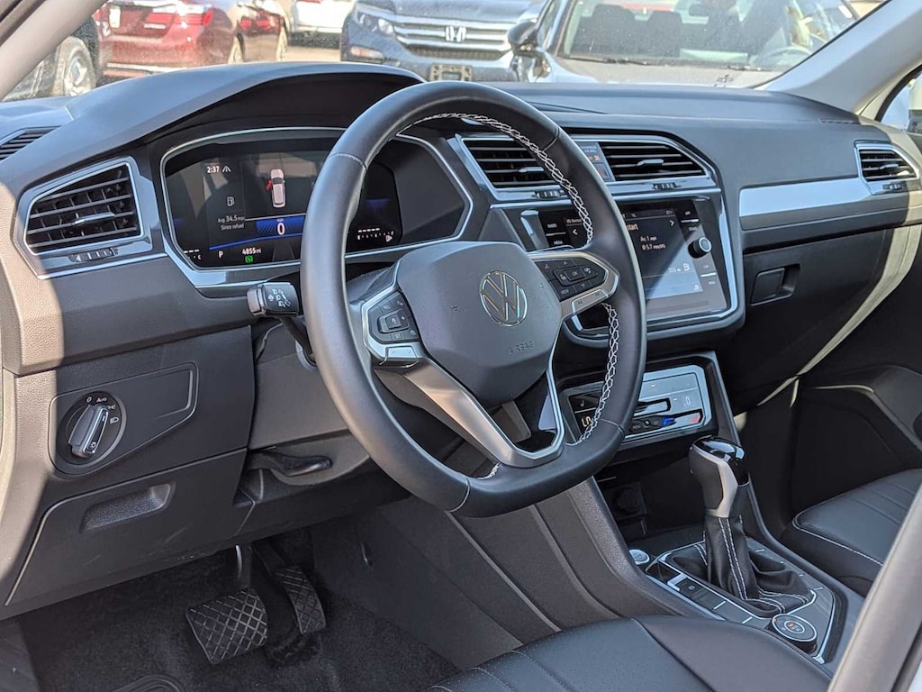 Used 2024 Volkswagen Tiguan 2.0T SE SUV