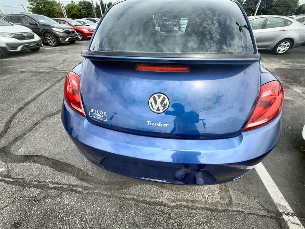 2012 Volkswagen Beetle  11
