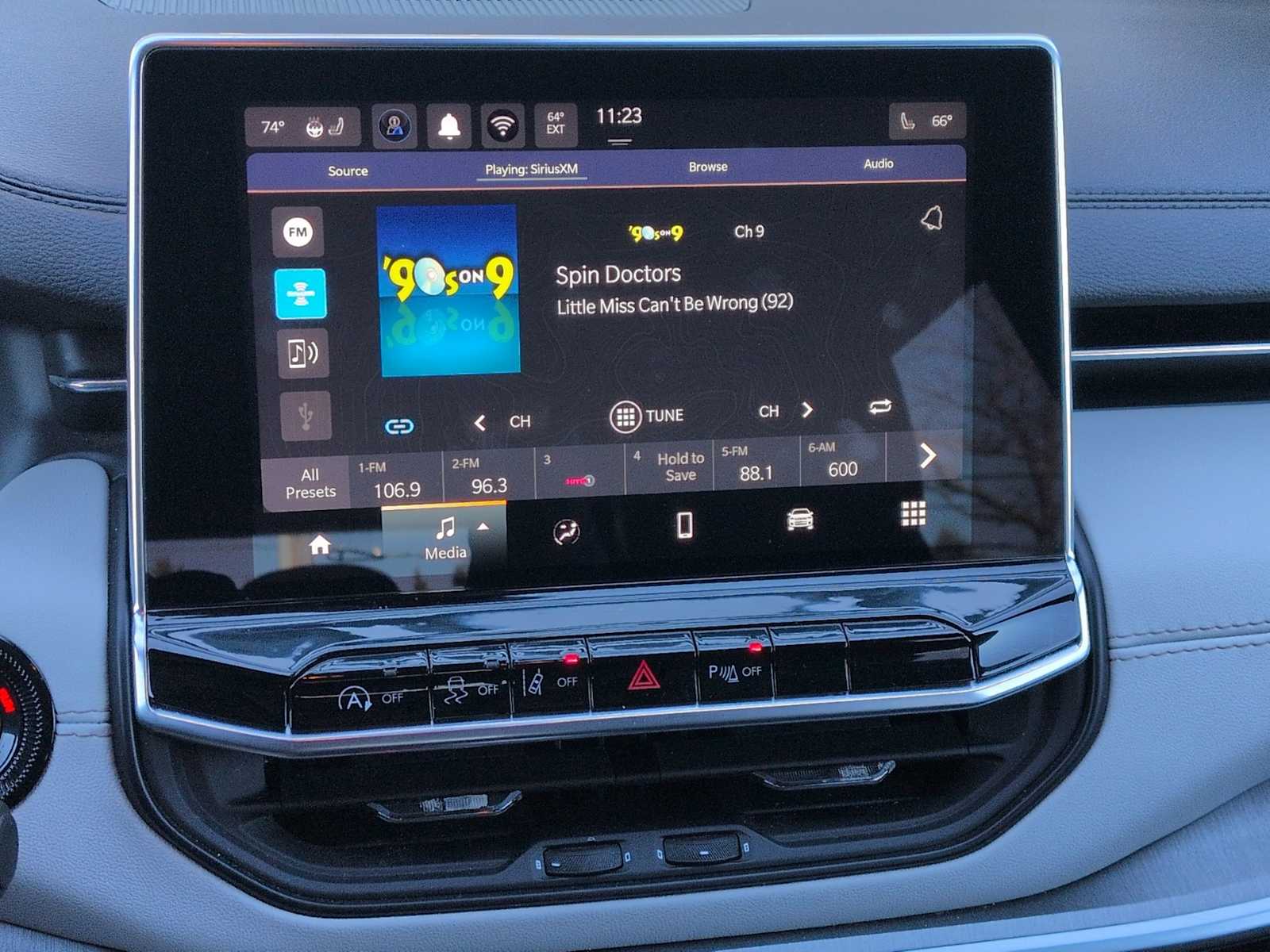 Thumbnail: 2025 Jeep Compass - 27