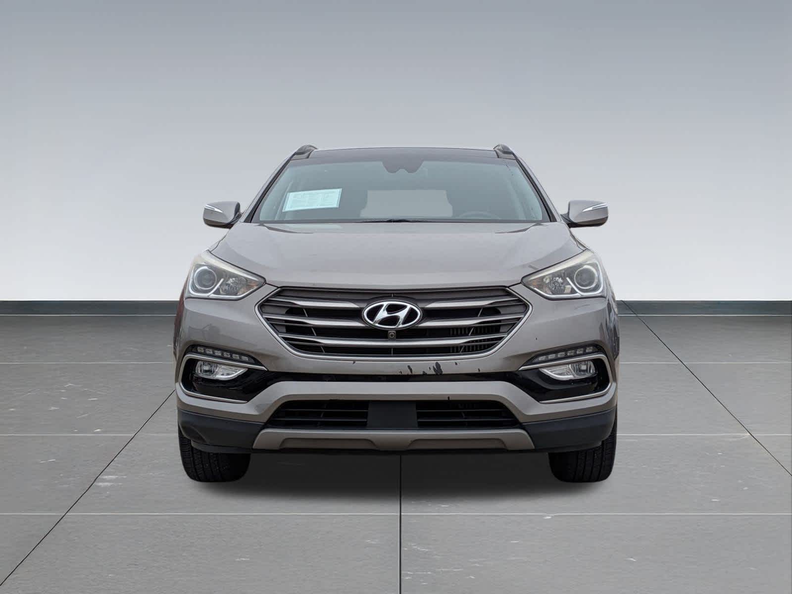 Thumbnail: 2017 Hyundai Santa Fe - 9