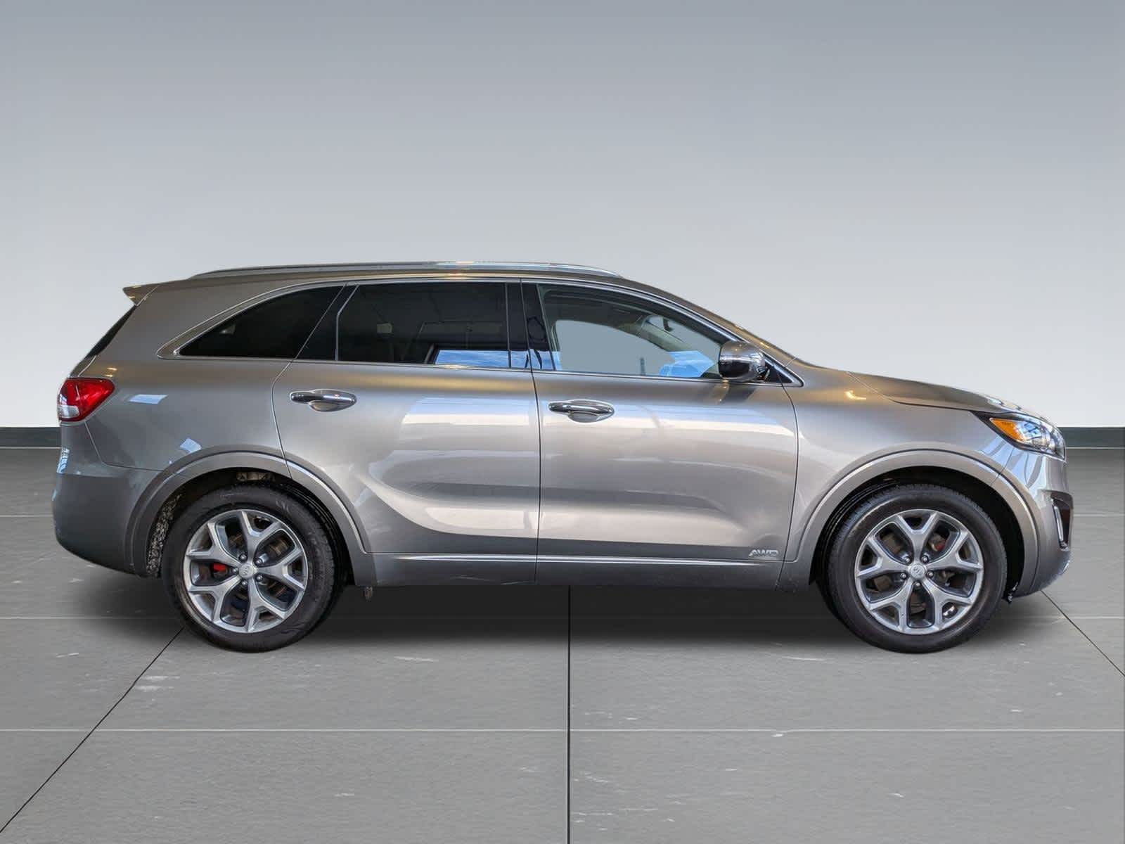 Thumbnail: 2018 Kia Sorento - 7