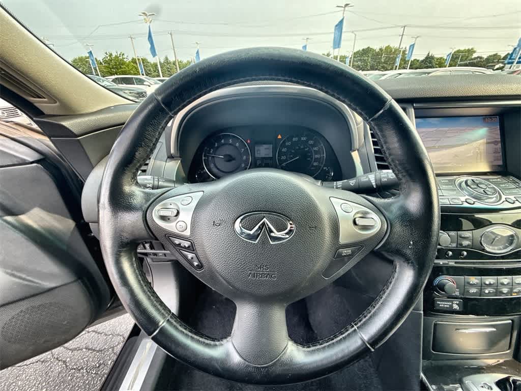 Thumbnail: 2014 INFINITI QX70 - 20