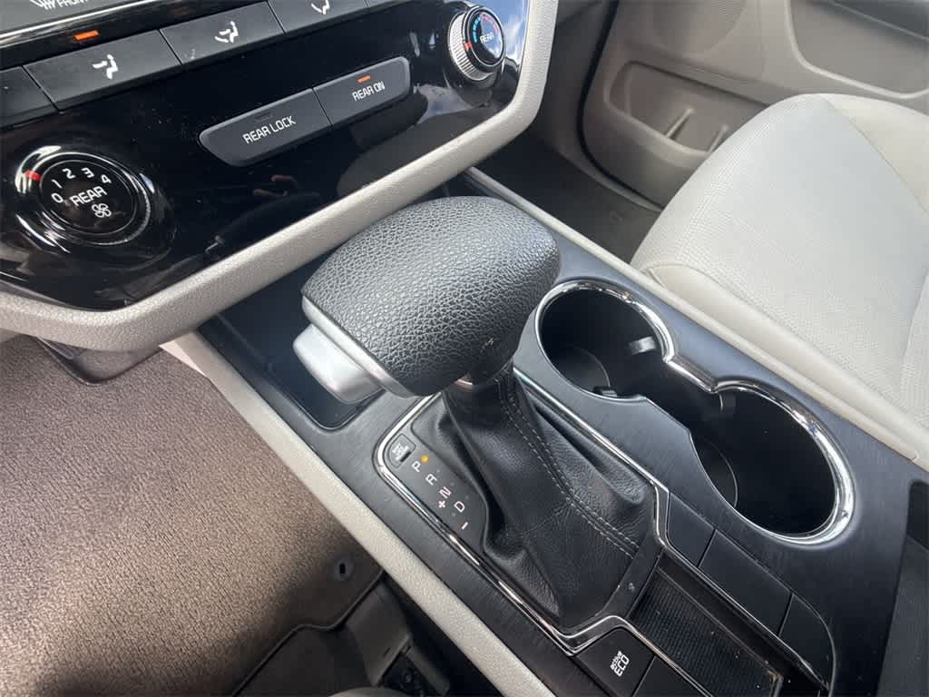 Thumbnail: 2021 Kia Sedona - 29