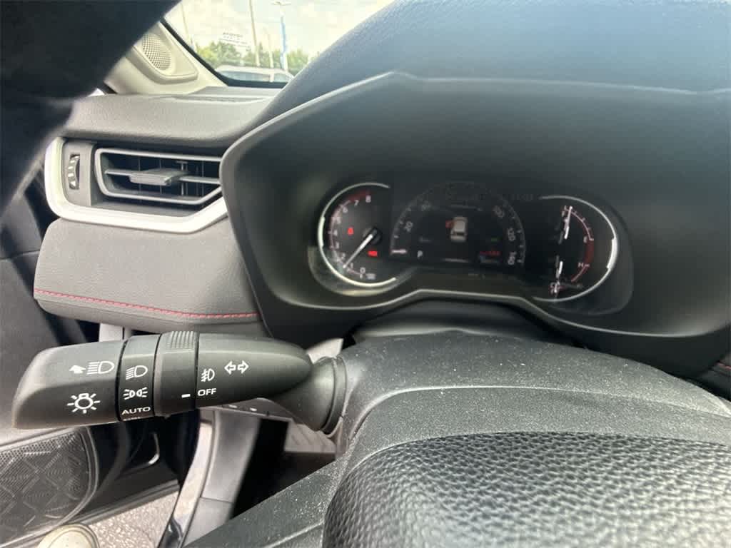 Thumbnail: 2020 Toyota RAV4 - 26