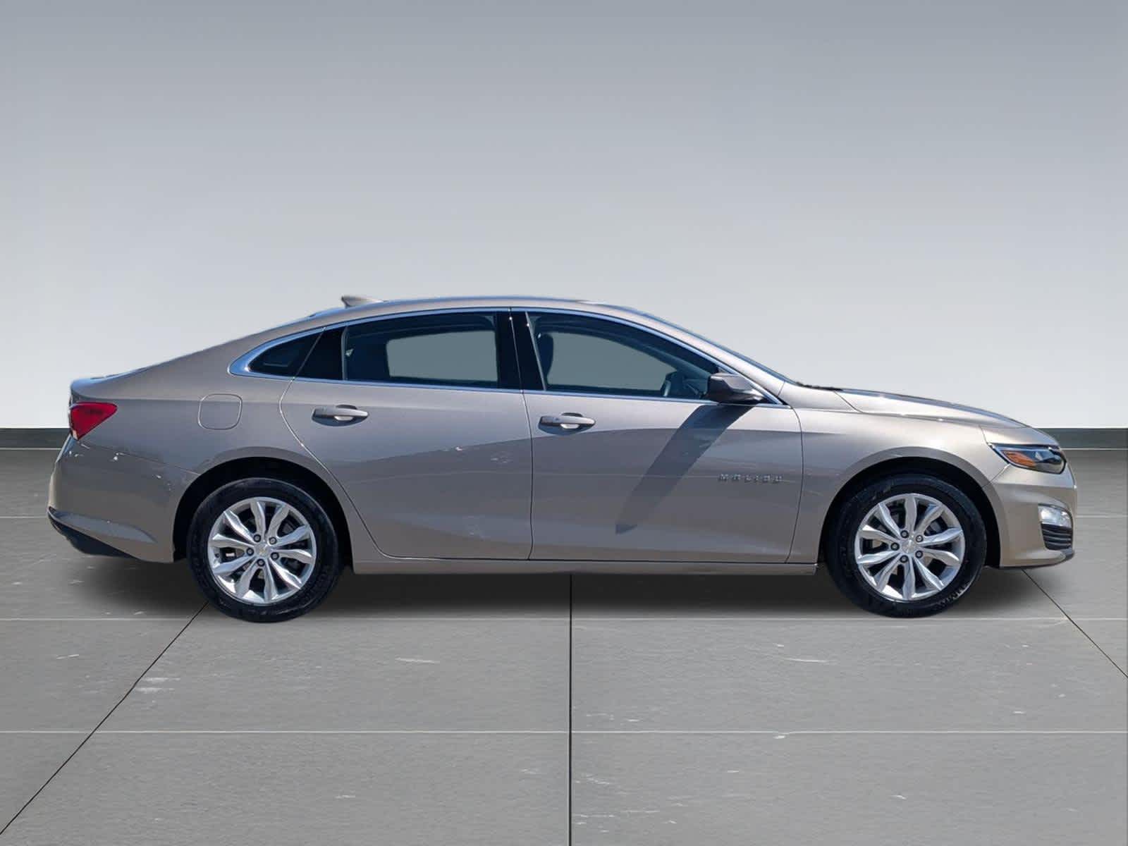 Thumbnail: 2024 Chevrolet Malibu - 6
