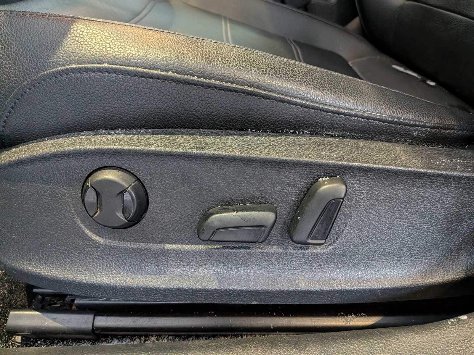 Thumbnail: 2018 Volkswagen Passat - 16