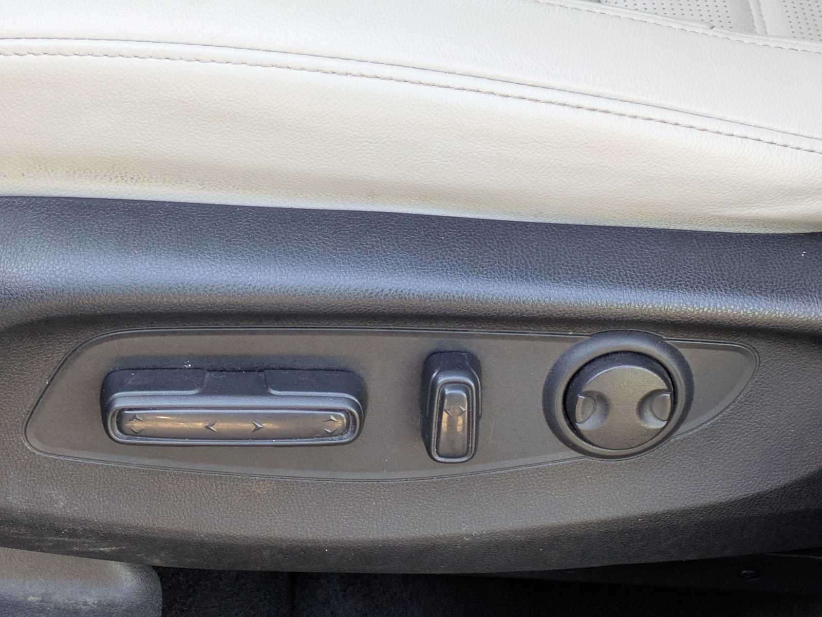 Thumbnail: 2023 Honda CR-V - 16