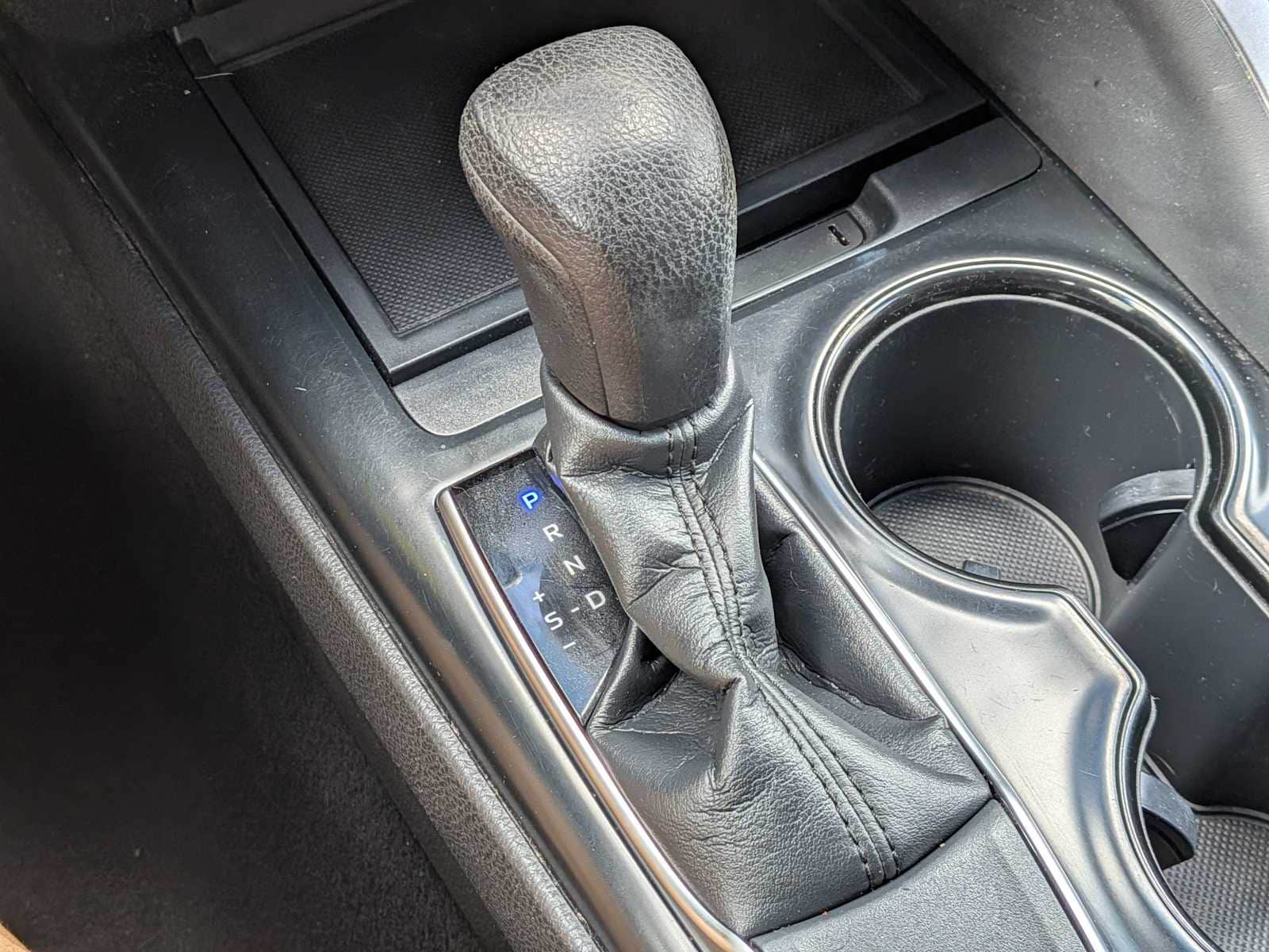 Thumbnail: 2018 Toyota Camry - 25