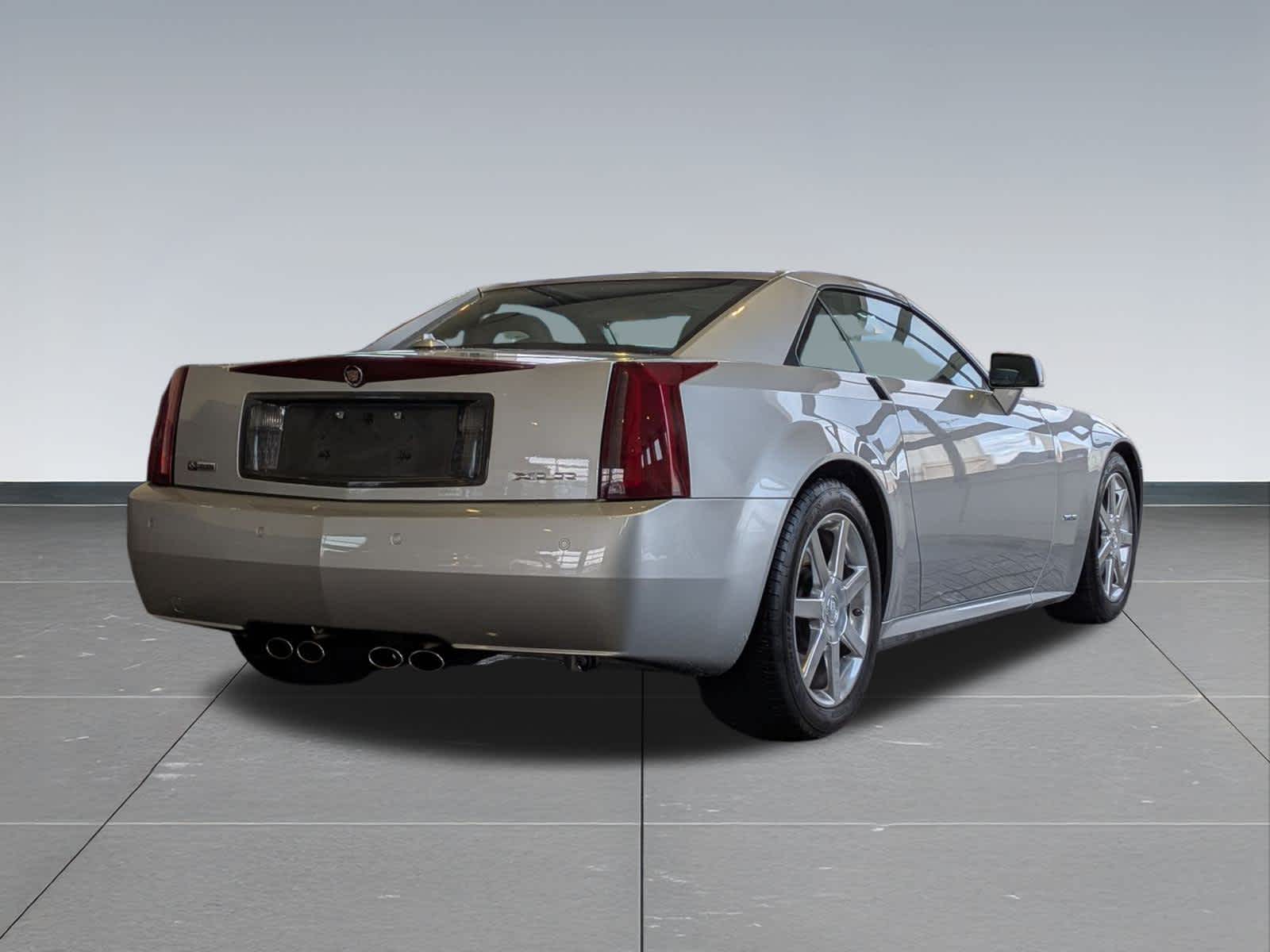 Thumbnail: 2005 Cadillac XLR - 6