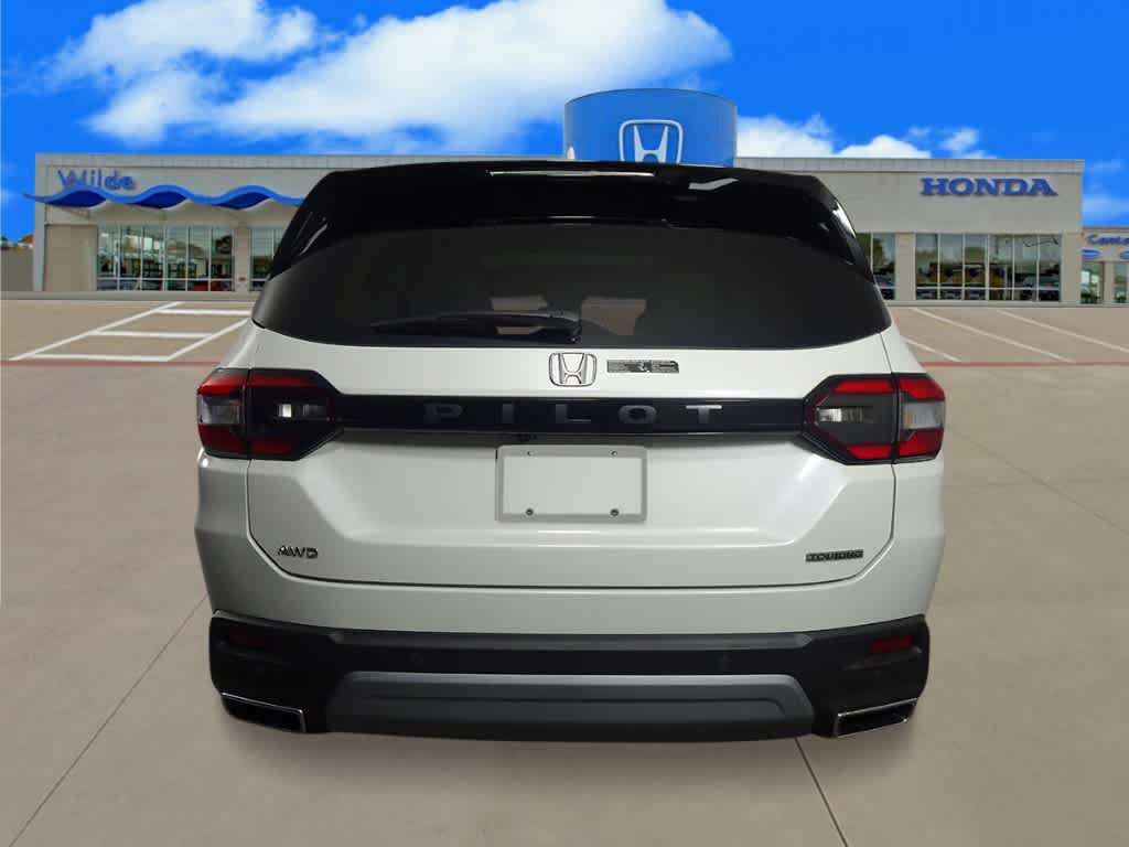 2025 Honda Pilot Touring photo 4