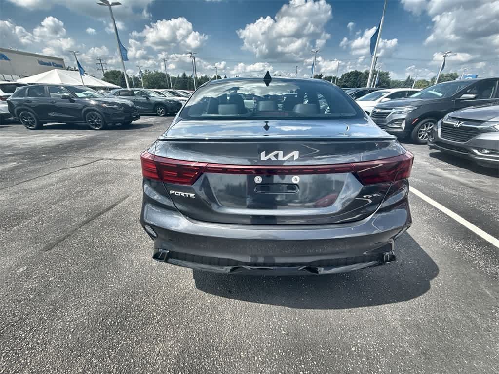 Thumbnail: 2023 Kia Forte - 5