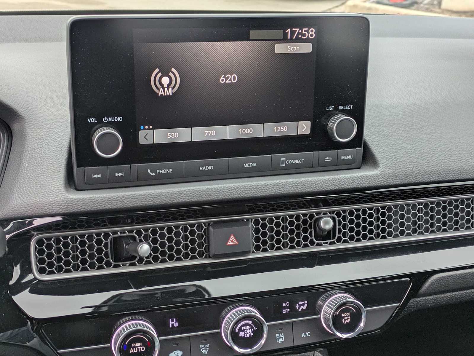 Thumbnail: 2024 Honda Civic - 25