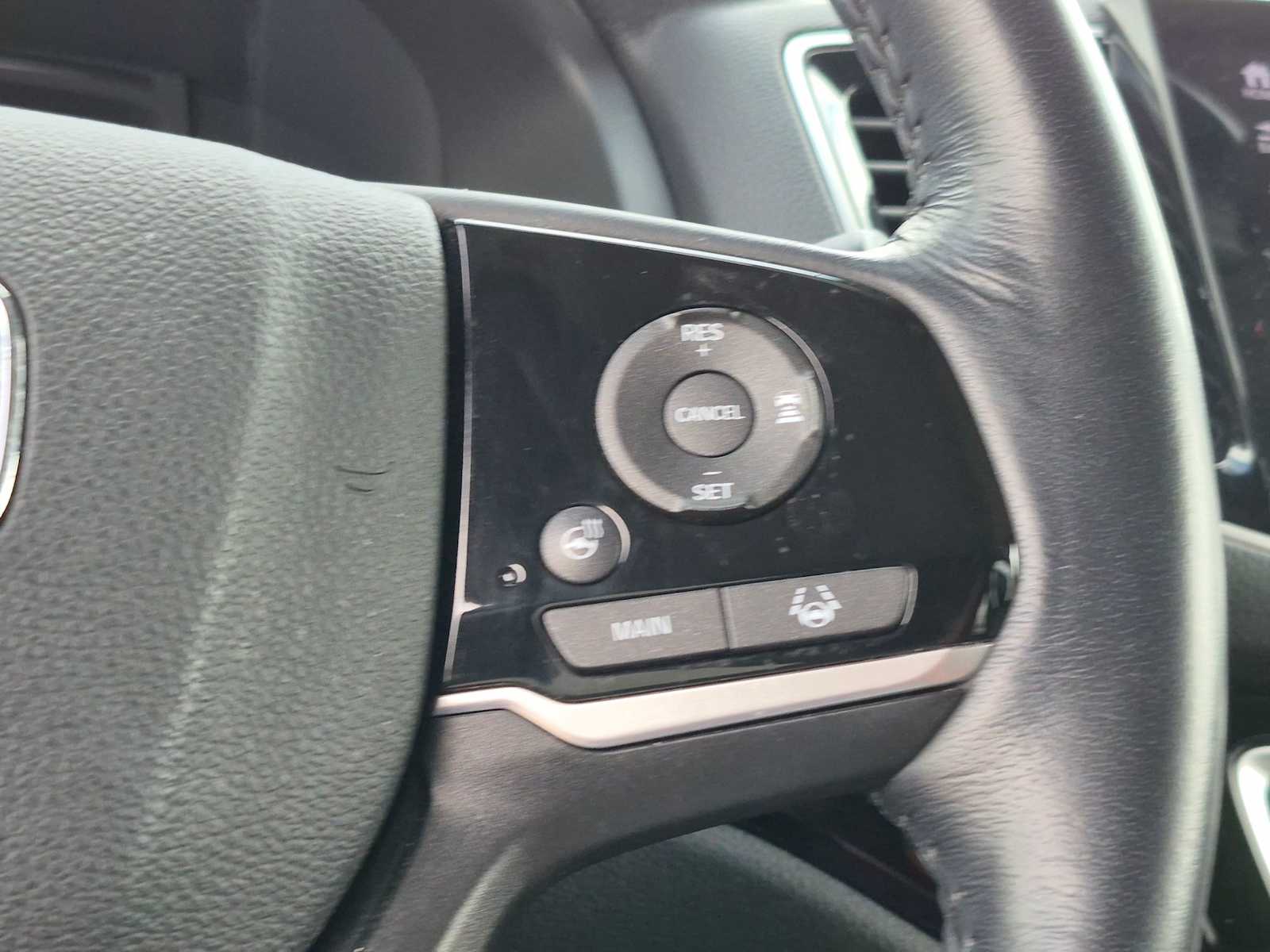 Thumbnail: 2020 Honda Pilot - 25