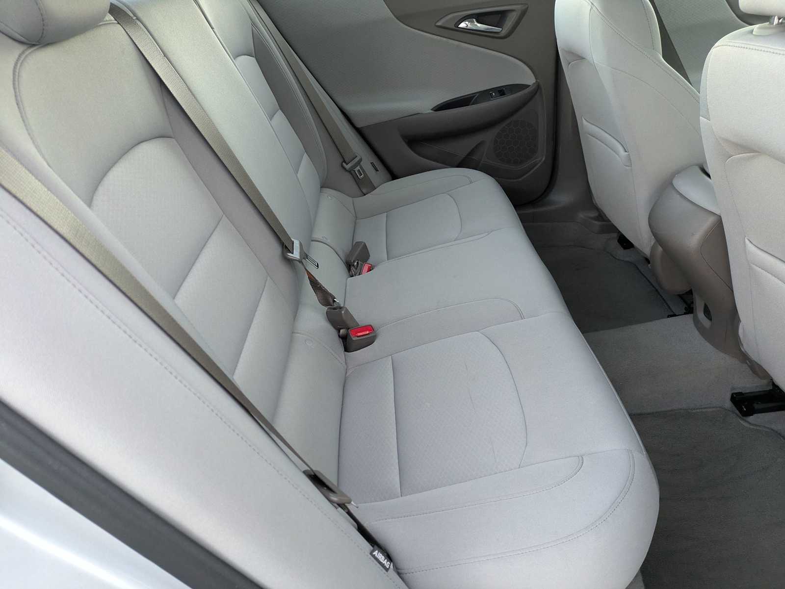 Thumbnail: 2020 Chevrolet Malibu - 18