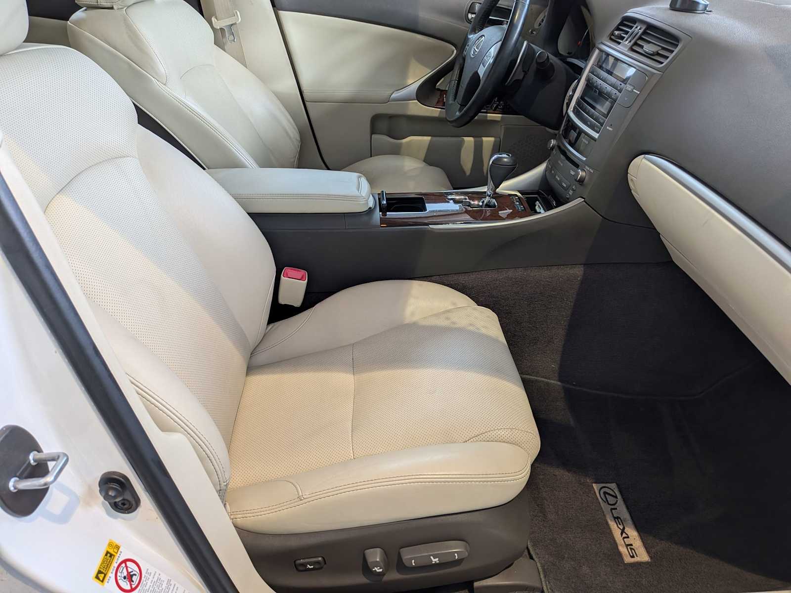 Thumbnail: 2012 Lexus IS - 22