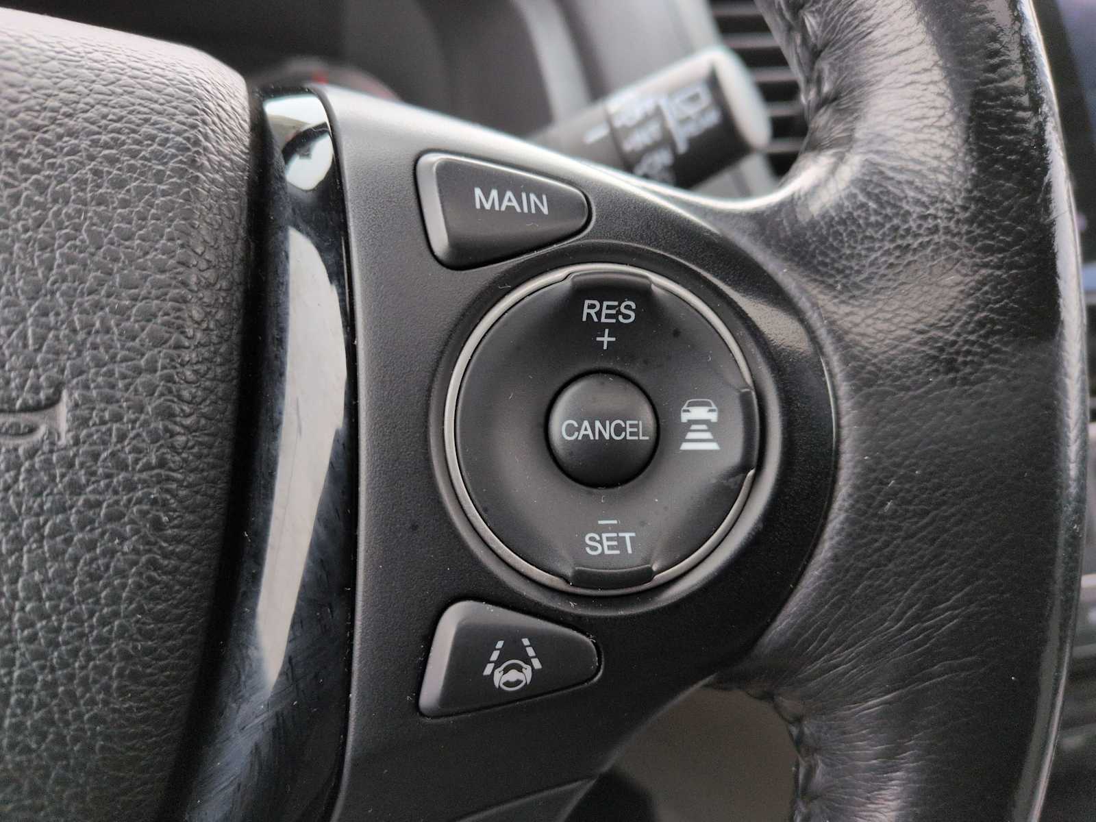 Thumbnail: 2016 Honda Pilot - 25