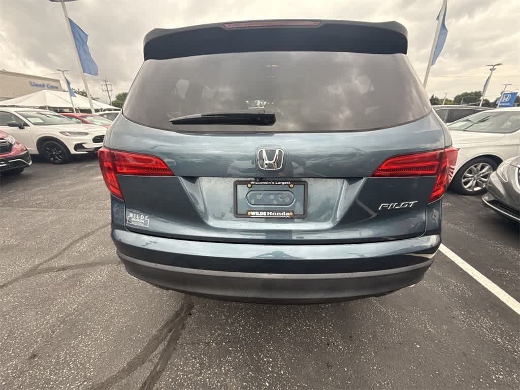 Thumbnail: 2016 Honda Pilot - 11