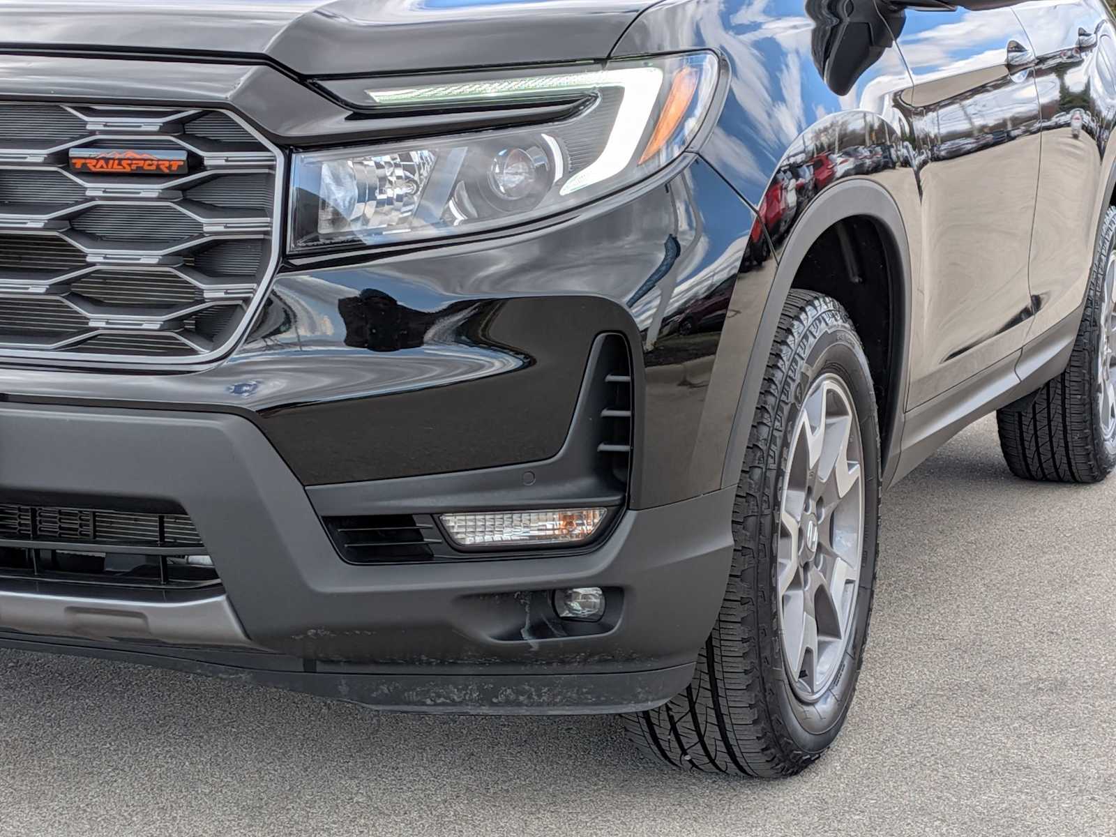 Thumbnail: 2023 Honda Passport - 11