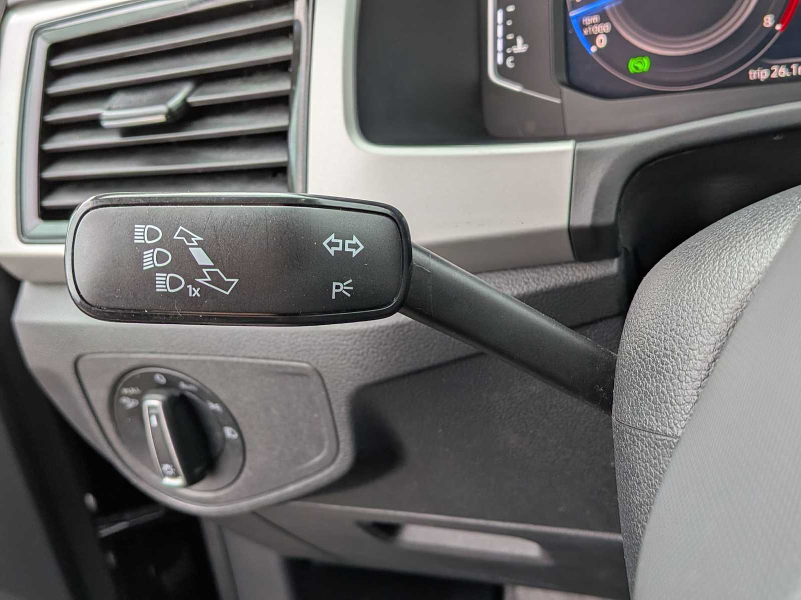 Thumbnail: 2022 Volkswagen Atlas - 25