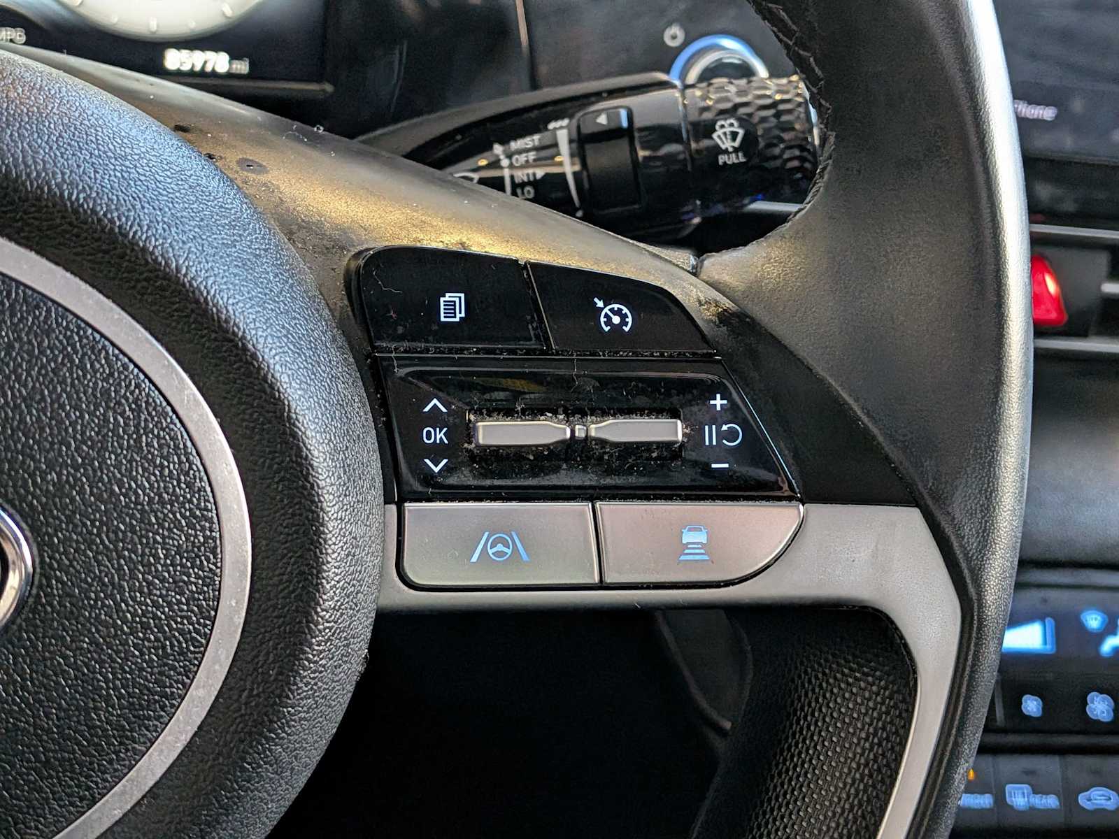 Thumbnail: 2021 Hyundai Elantra - 25