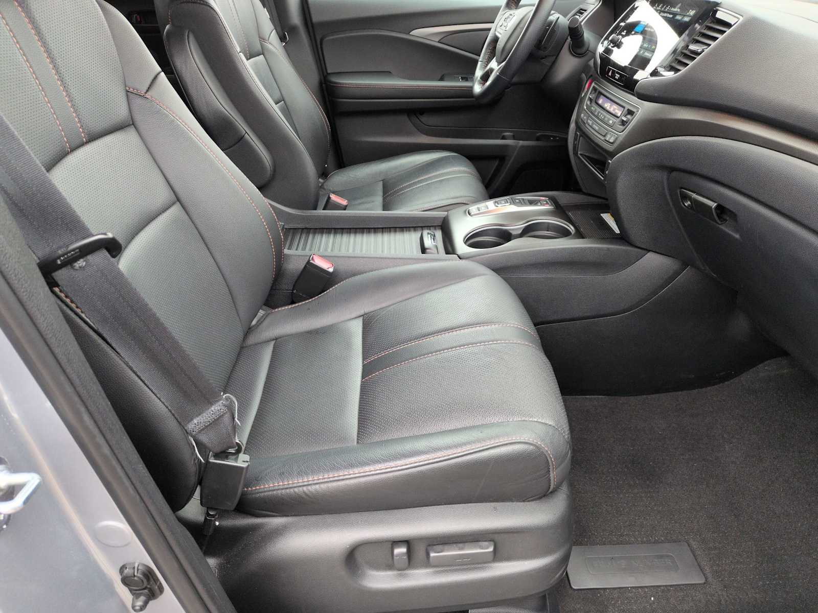 Thumbnail: 2023 Honda Passport - 22