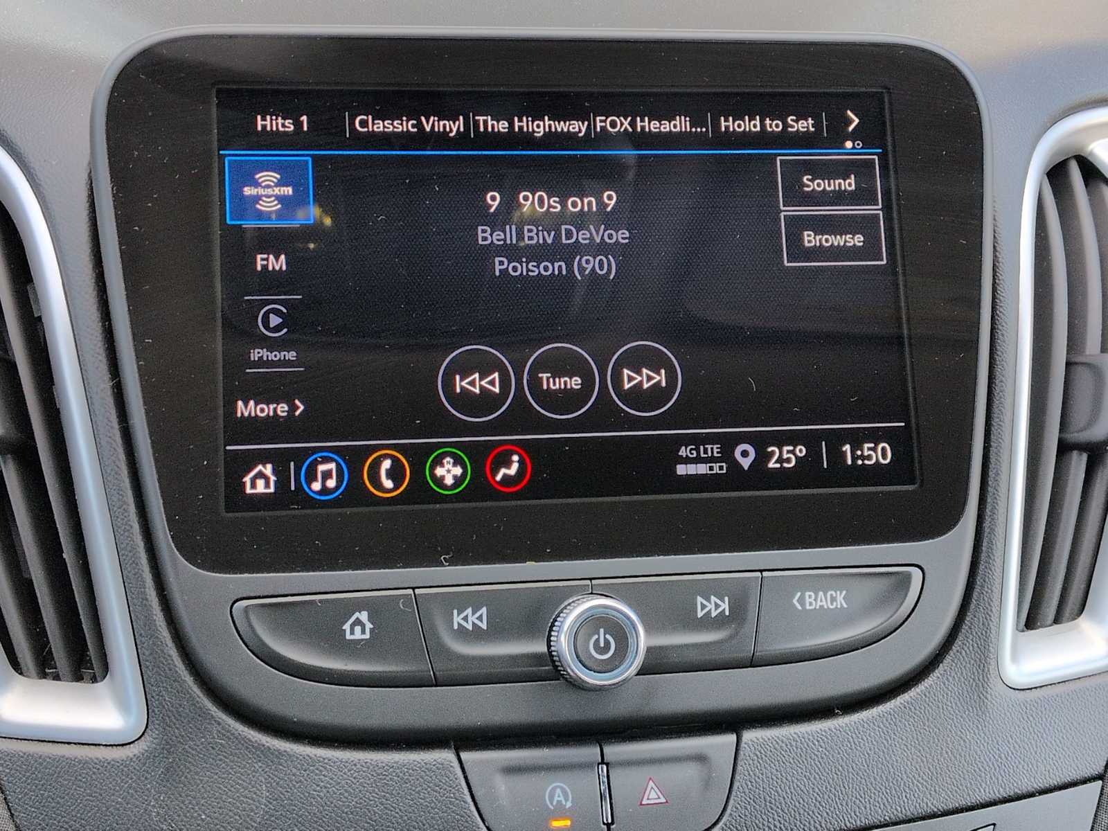 Thumbnail: 2023 Chevrolet Malibu - 27