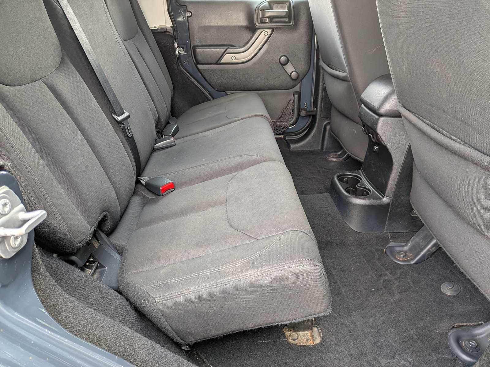 Thumbnail: 2017 Jeep Wrangler - 15