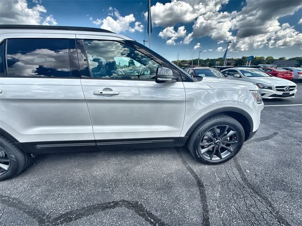 Thumbnail: 2018 Ford Explorer - 8