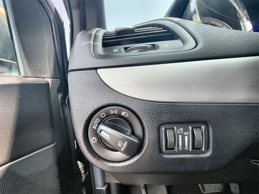 2017 Dodge Grand Caravan GT 16