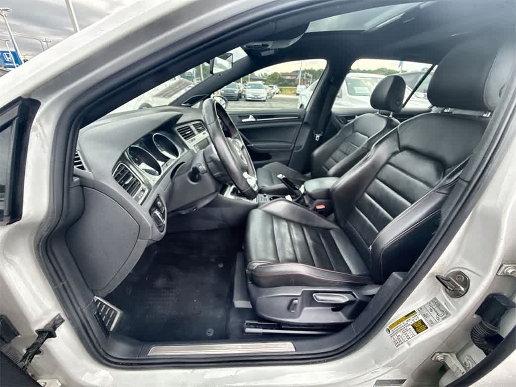 3VW5T7AU9GM041772