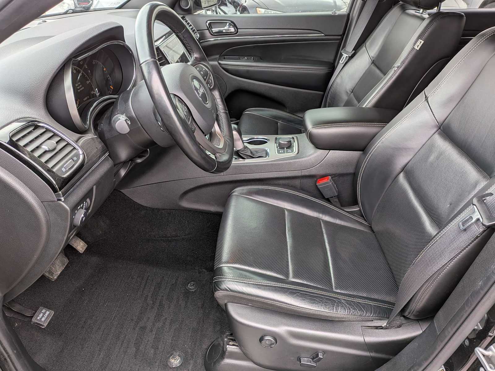 Thumbnail: 2021 Jeep Grand Cherokee - 15