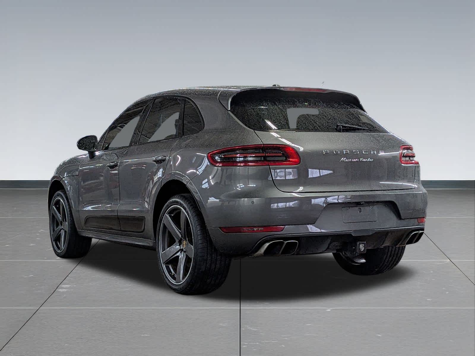 Thumbnail: 2016 Porsche Macan - 4