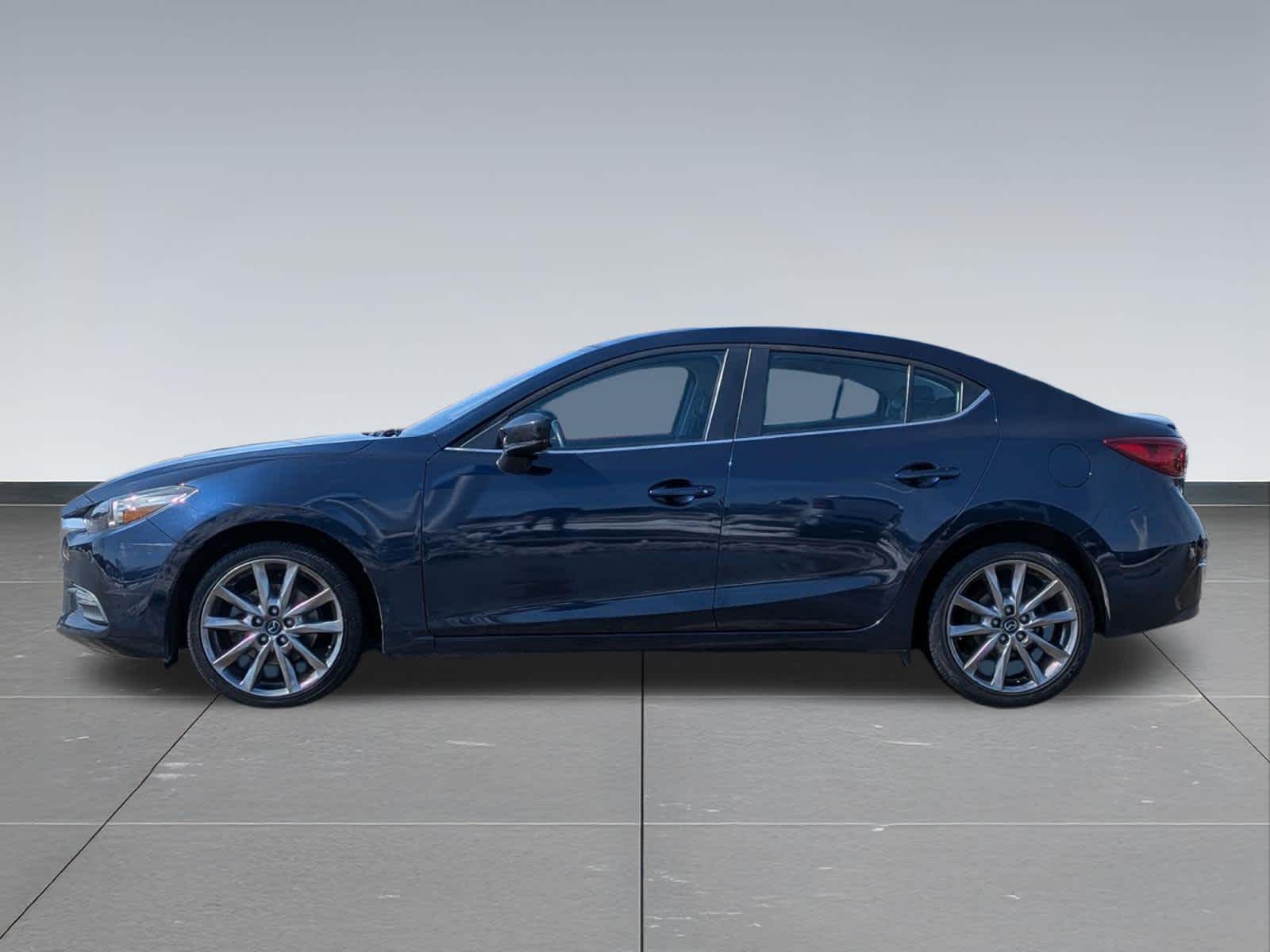 Thumbnail: 2018 Mazda Mazda3 - 2