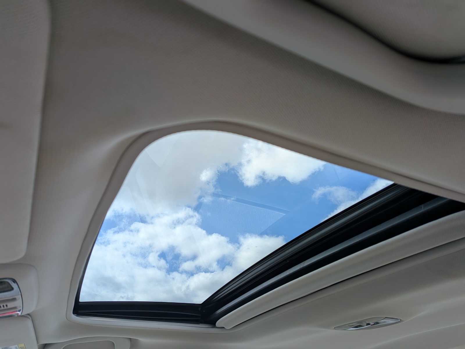 Thumbnail: 2015 Subaru Legacy - 18