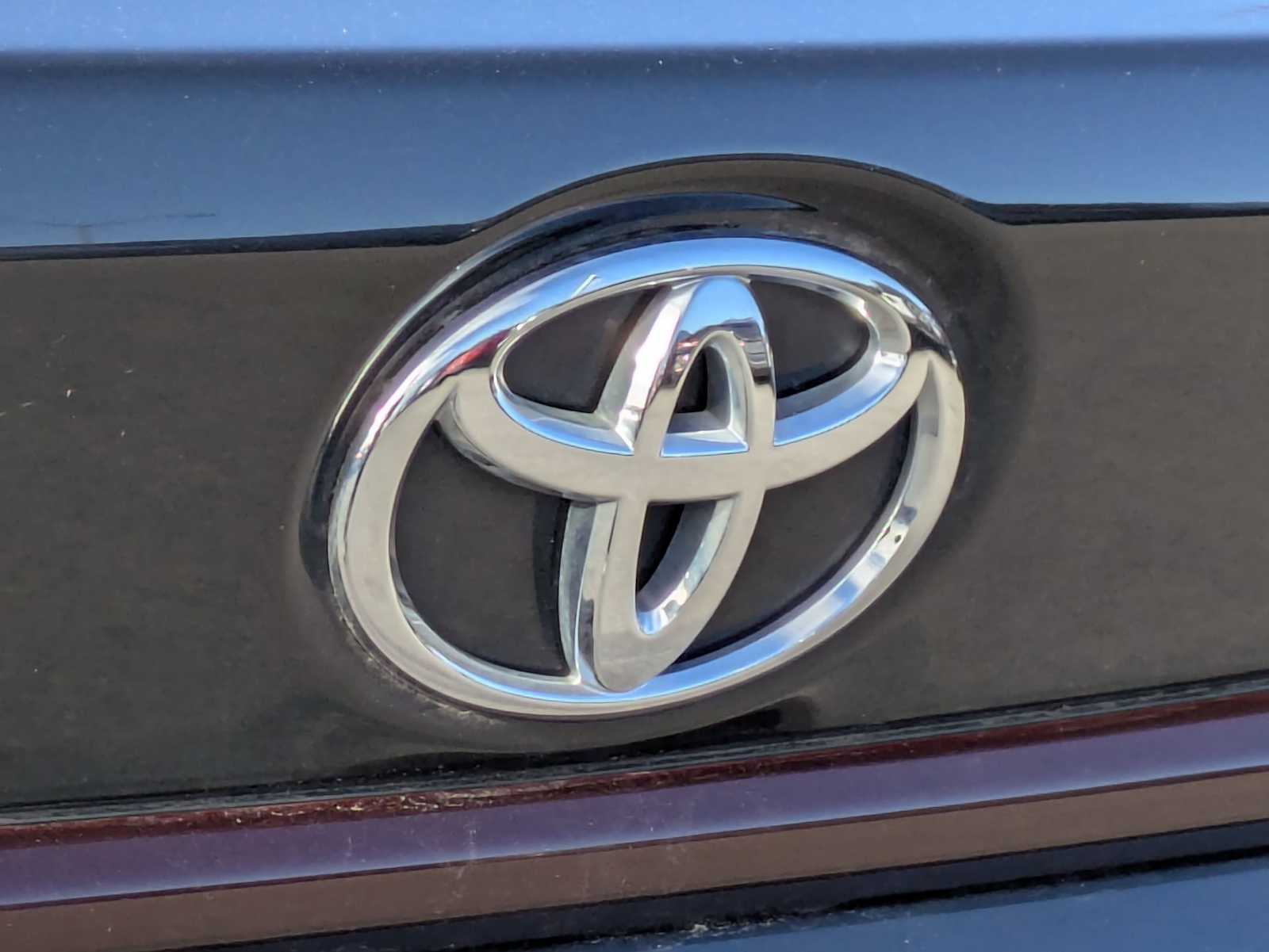 Thumbnail: 2022 Toyota Corolla - 11