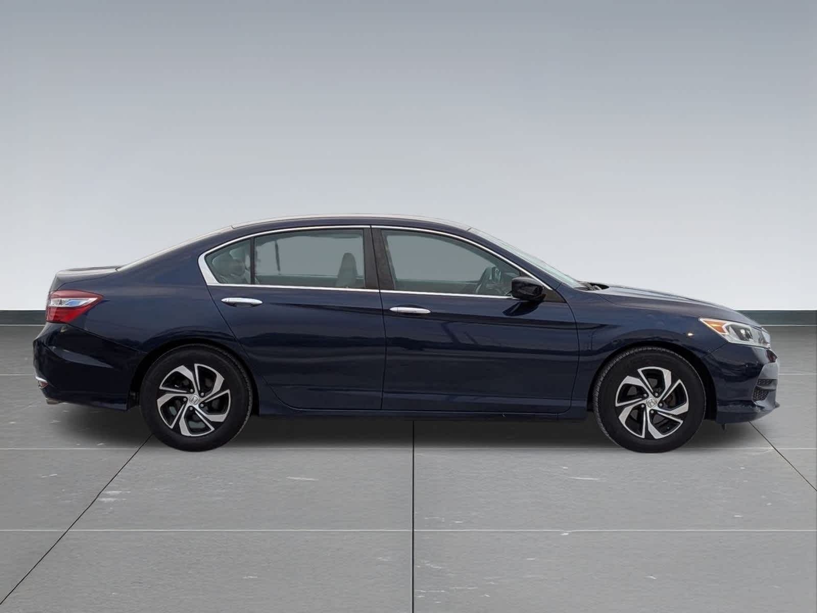 Thumbnail: 2016 Honda Accord - 7