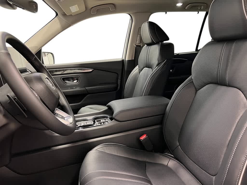 Thumbnail: 2025 Honda Pilot - 15