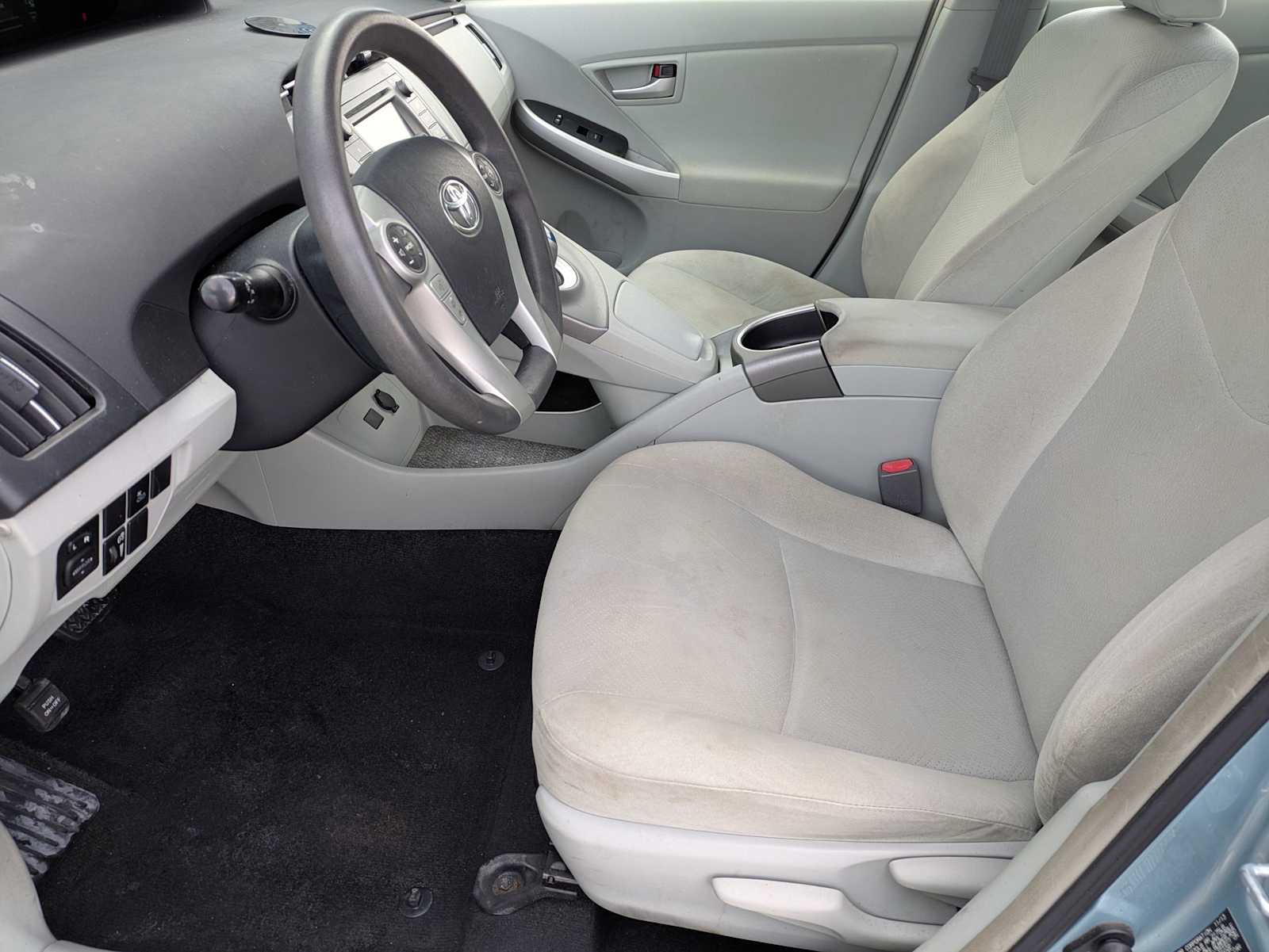 Thumbnail: 2014 Toyota Prius - 14