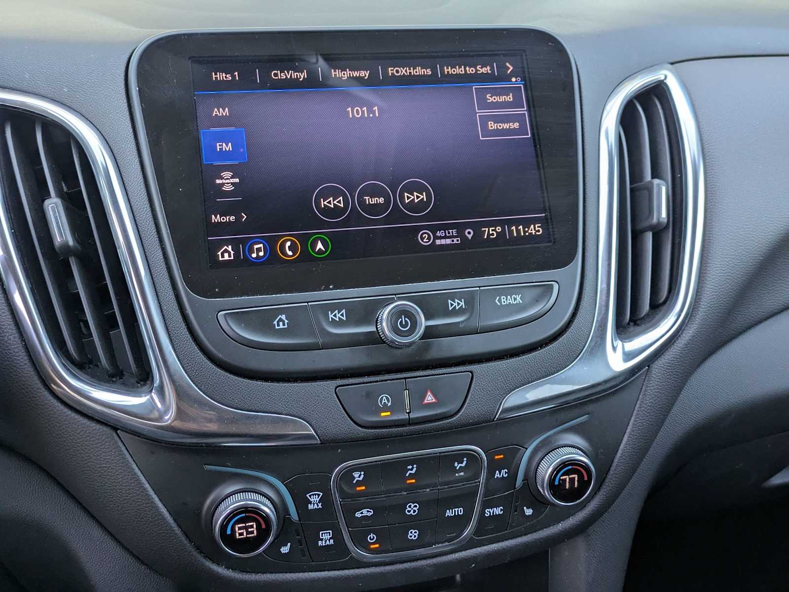 Thumbnail: 2022 Chevrolet Equinox - 24