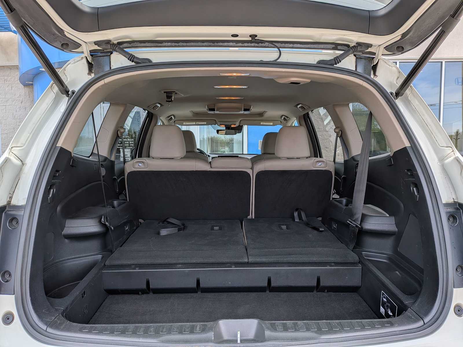 Thumbnail: 2019 Honda Pilot - 32