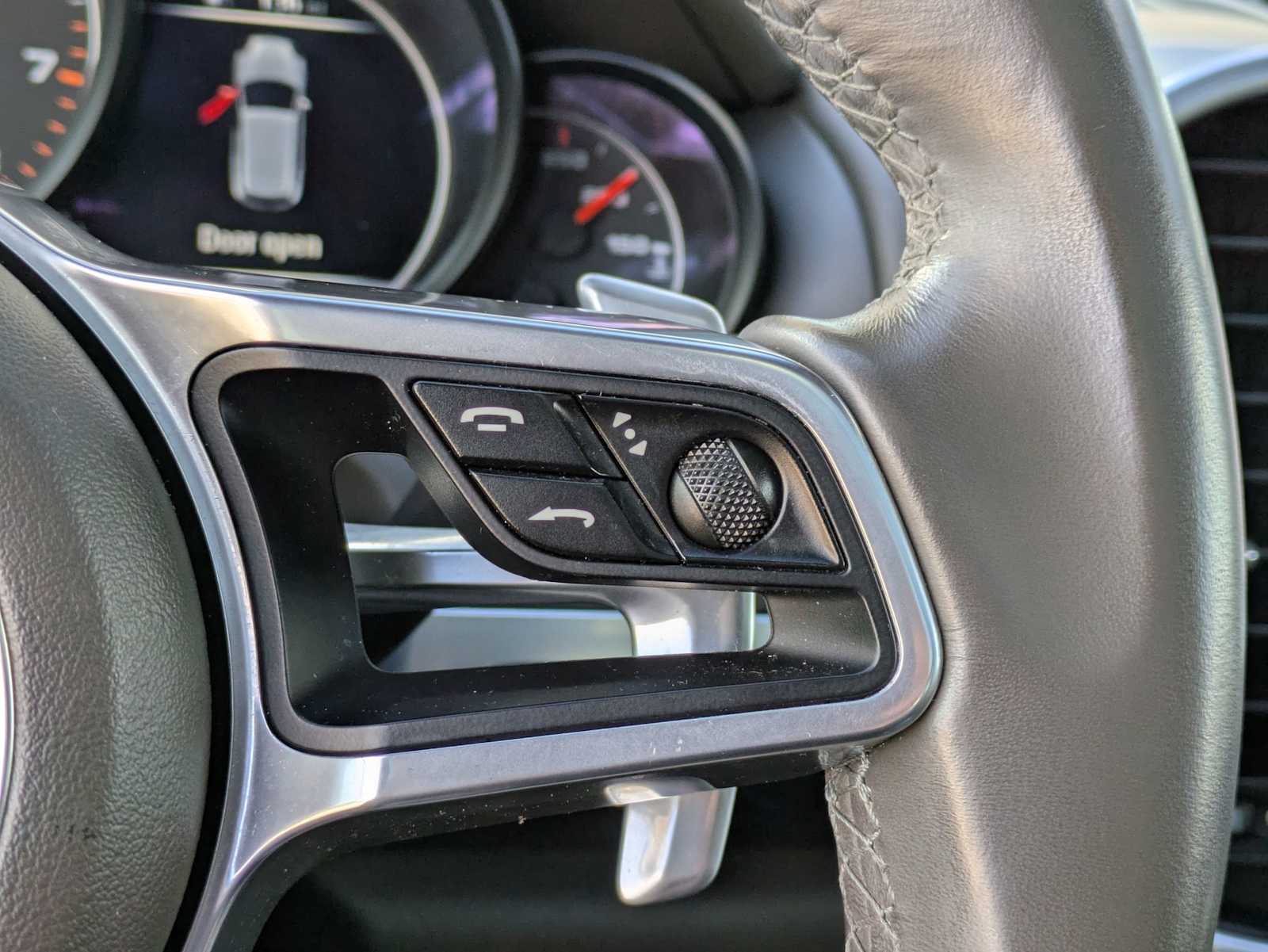 Thumbnail: 2017 Porsche Cayenne - 24