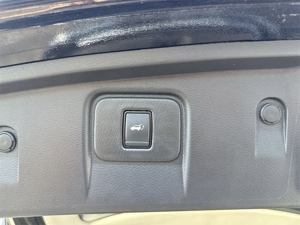 Thumbnail: 2019 Nissan Murano - 15